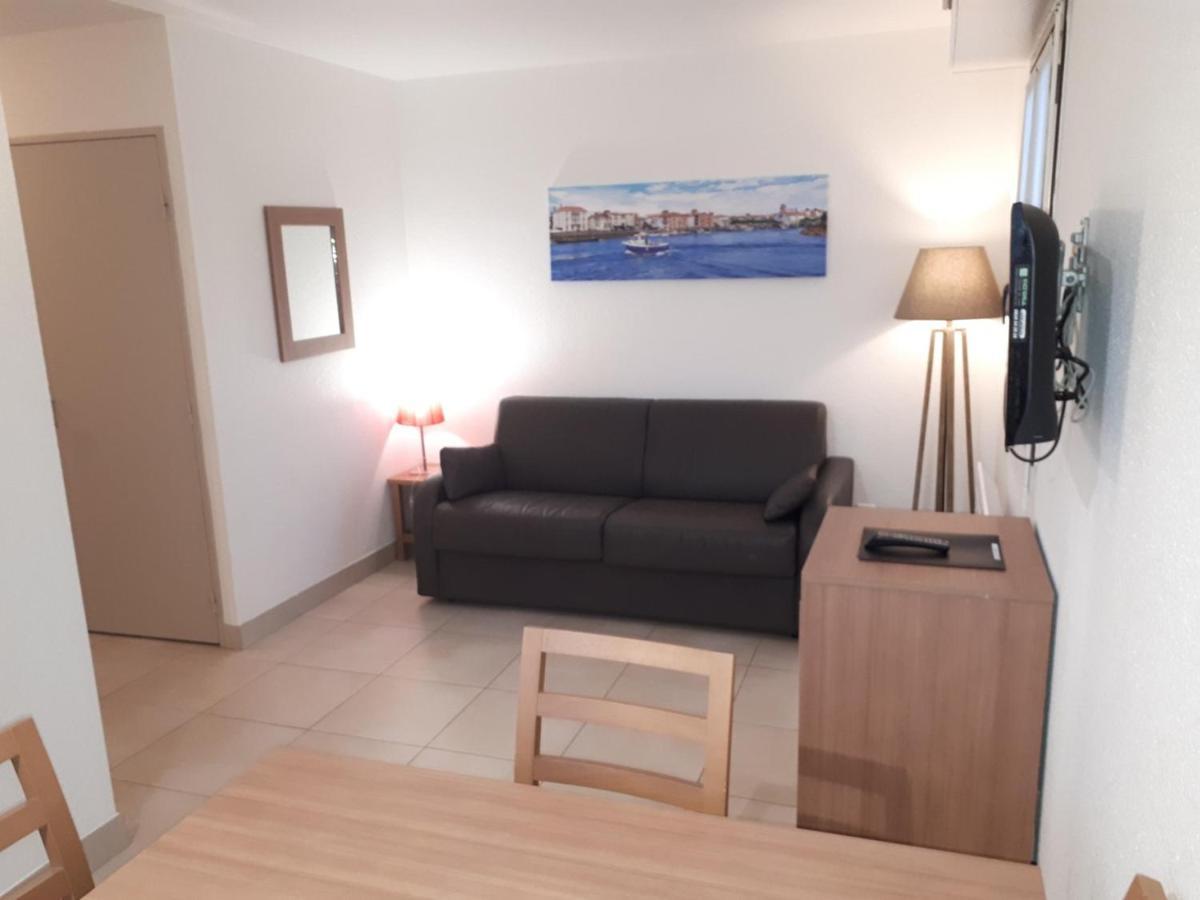 Vvf Residence أنغليه المظهر الخارجي الصورة